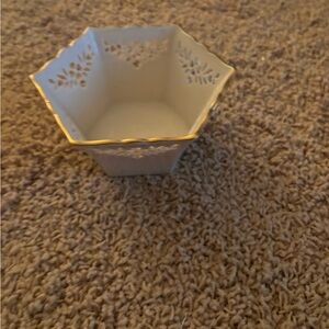 Elegant White and Gold Hexagonal Decorative Bowl